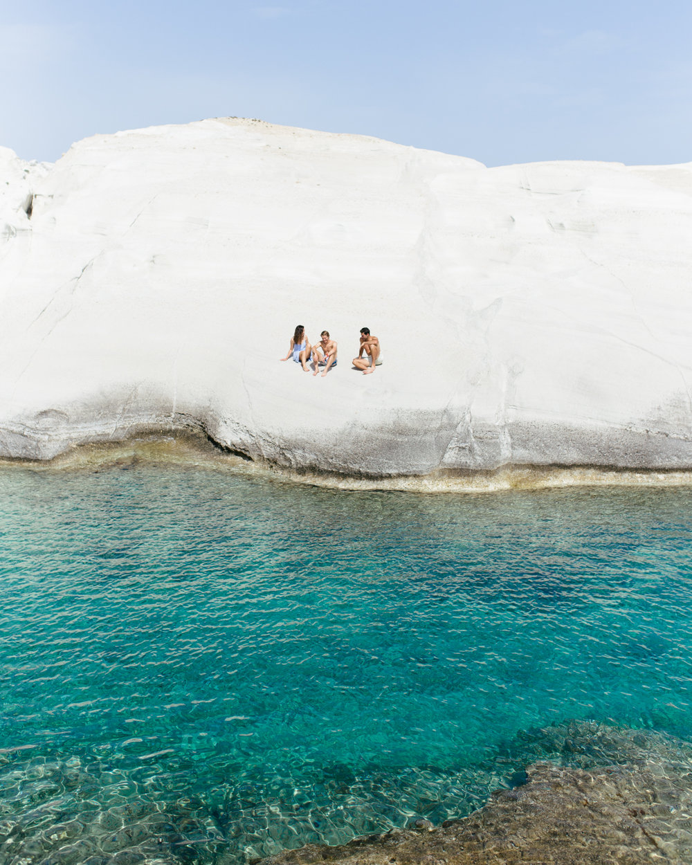 sarakiniko beach milos greece