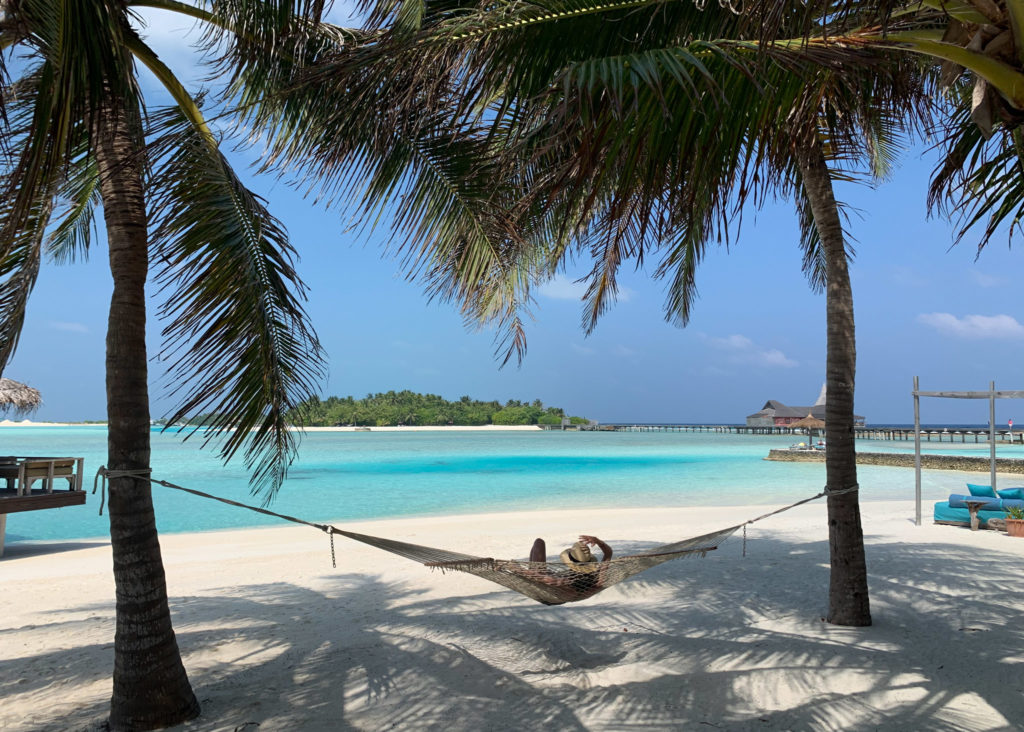 maldives beach hammock