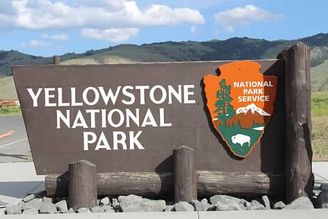 one day in yellowstone national park